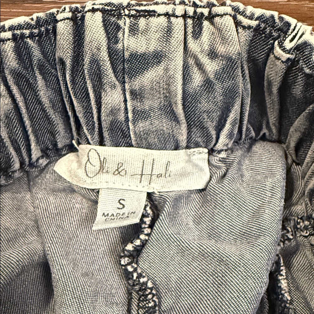 Oli & Hali Flowy Pants - Picture 2 of 3